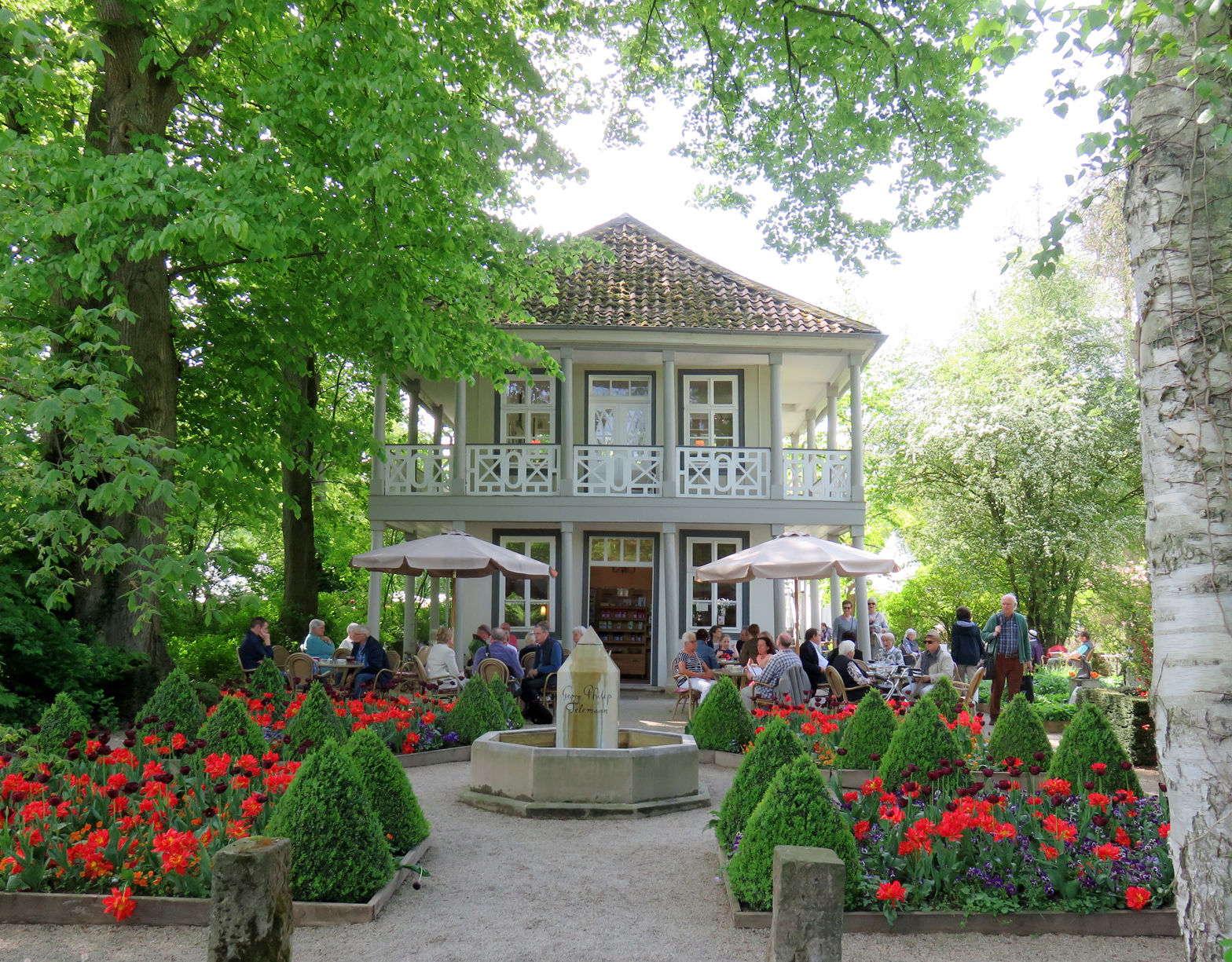 Teehaus im grünen Kurpark Bad Pyrmont